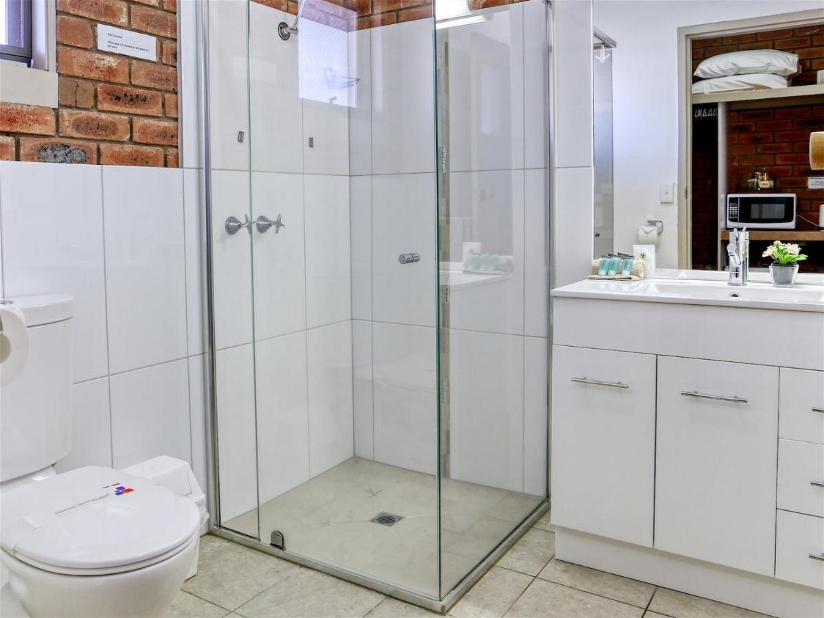 Jolly Swagman Motor Inn Юроа Екстериор снимка