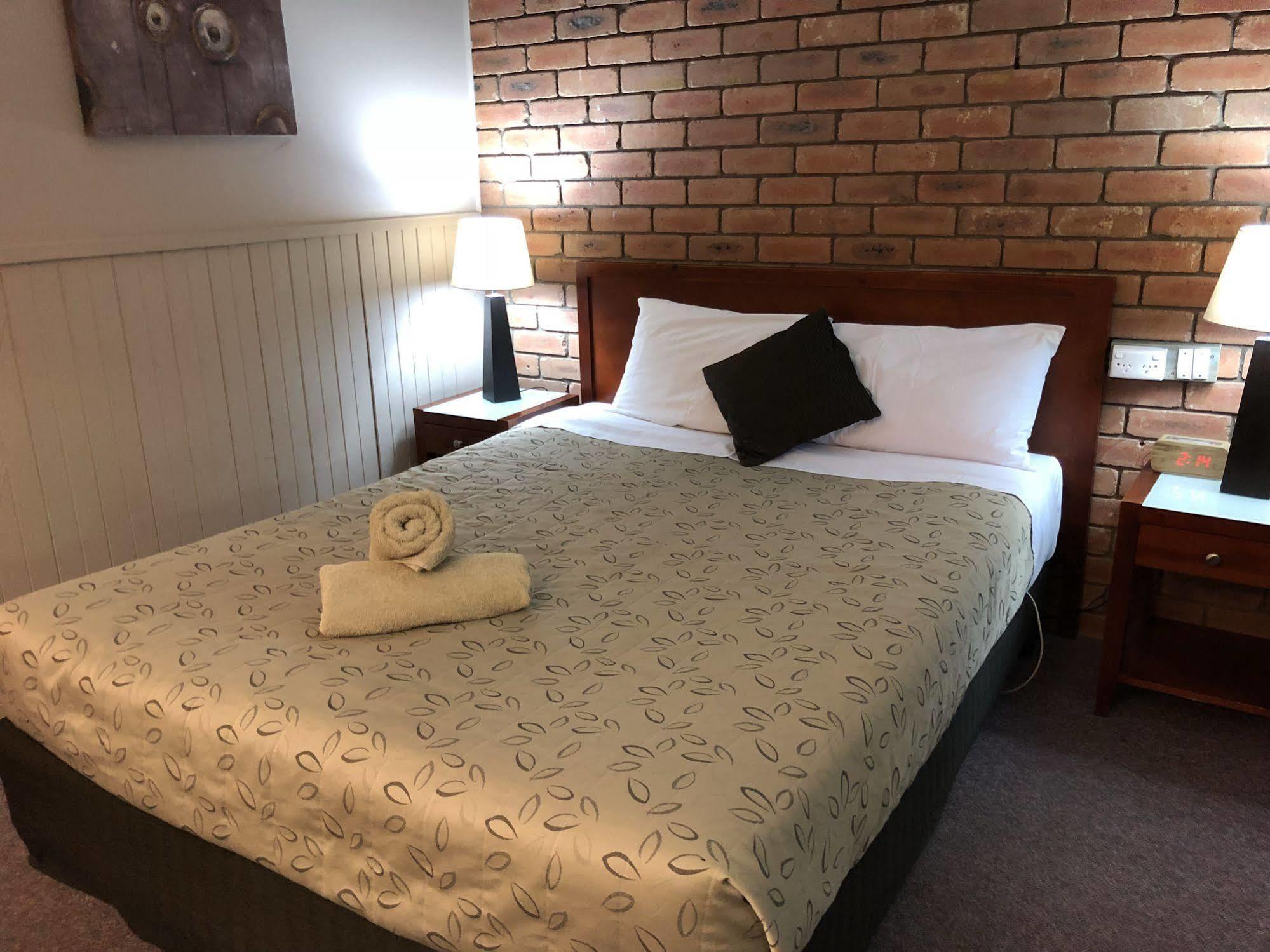 Jolly Swagman Motor Inn Юроа Екстериор снимка