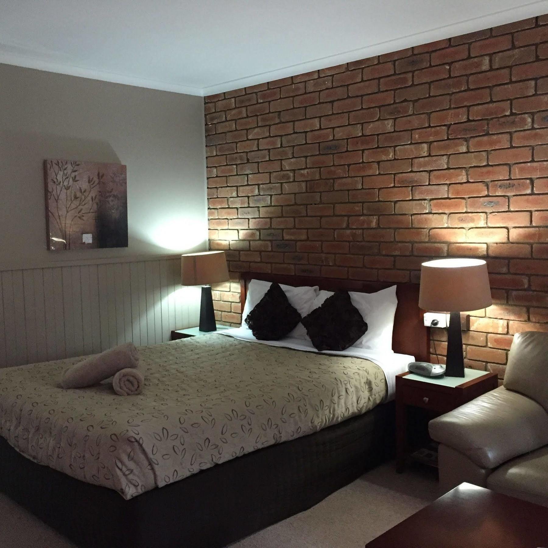 Jolly Swagman Motor Inn Юроа Екстериор снимка
